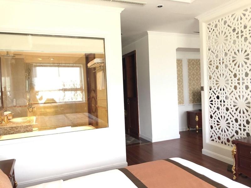 Hoang Nham Luxury Hotel