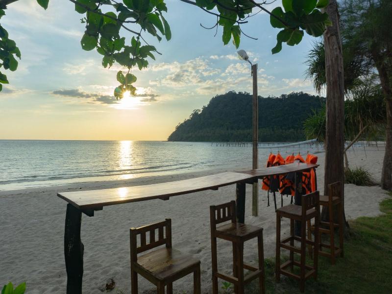 I Lay House Koh Kood image