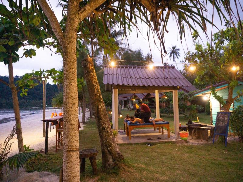 I Lay House Koh Kood image