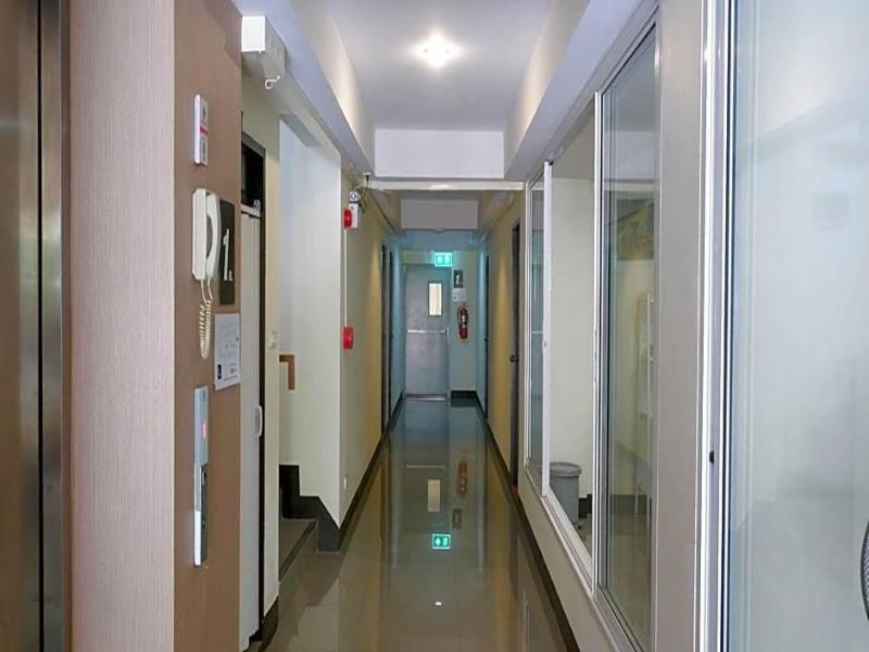 Airport A1 Hotel image