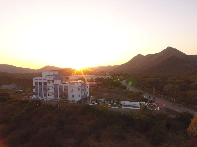 Hotel Paramount image