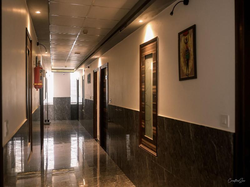 Hotel Paramount image
