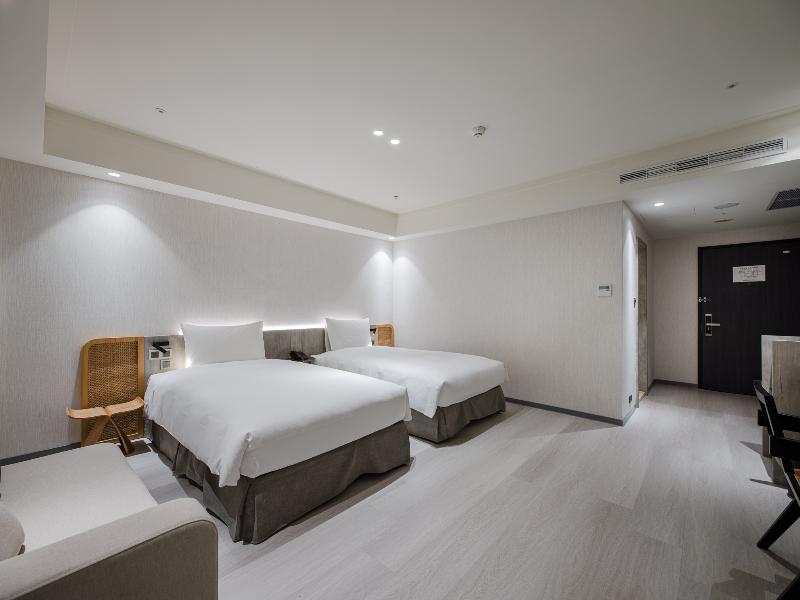 Dahu Park Hotel image