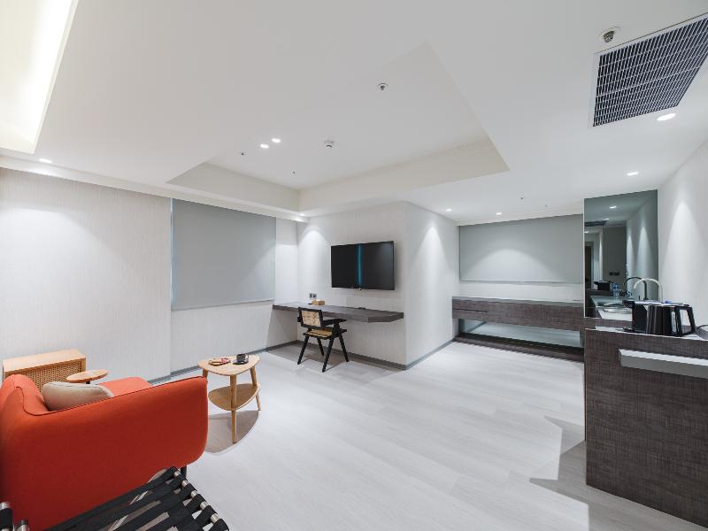 Dahu Park Hotel image