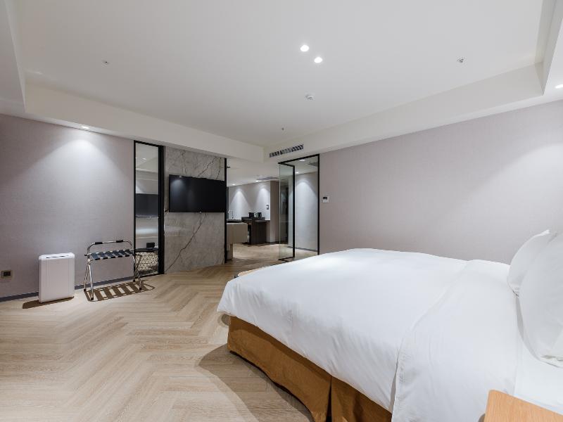 Dahu Park Hotel image