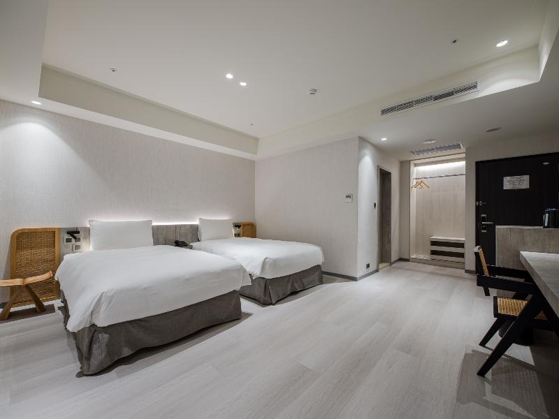 Dahu Park Hotel image