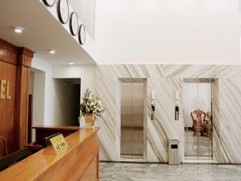 Thanh Van Hotel image