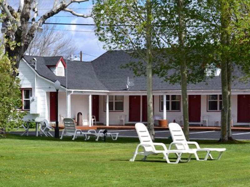 Silver Maple Inn And The Cain House