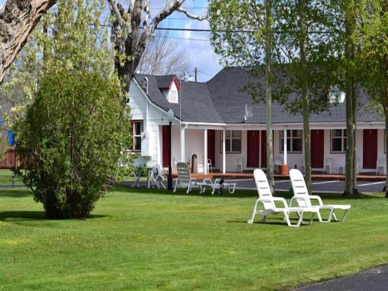 Silver Maple Inn And The Cain House
