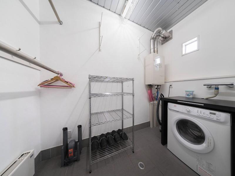 Powdersuites image