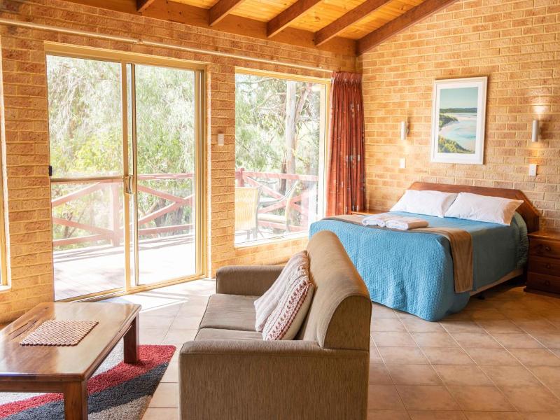 Spring Bay Villas