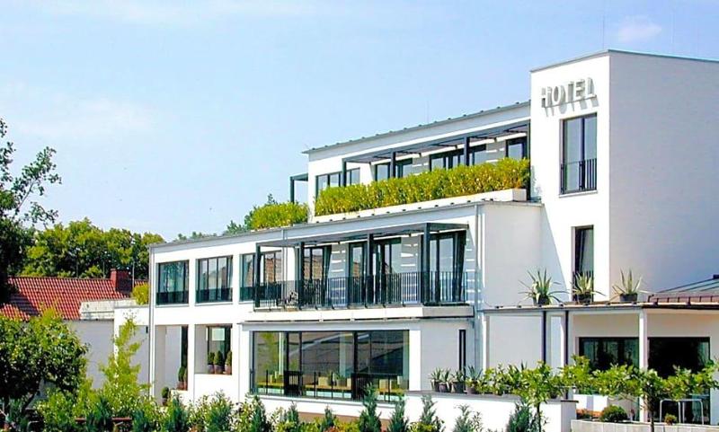 Lindenhof Hotel Tepe image