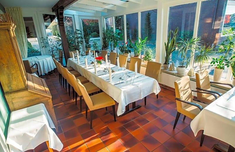 Lindenhof Hotel Tepe image
