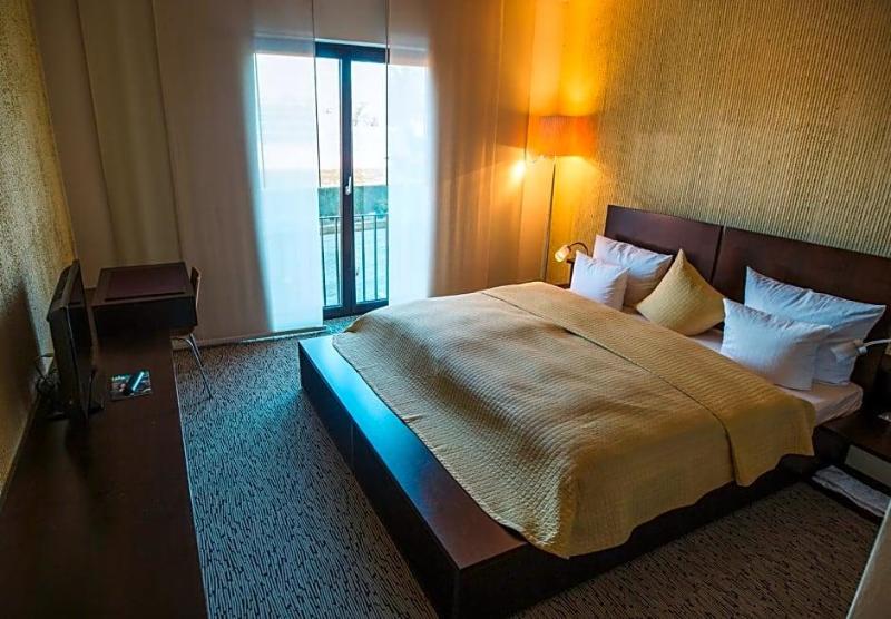 Lindenhof Hotel Tepe image