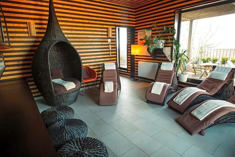 Lindenhof Hotel Tepe image