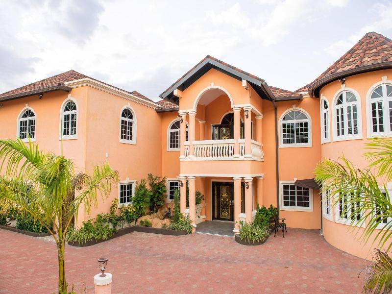 Villa Sweet Villa image