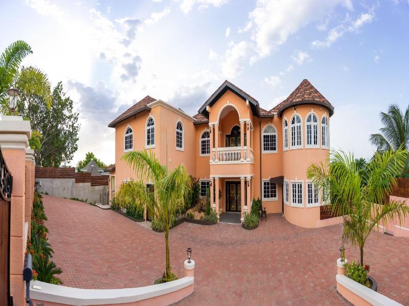 Villa Sweet Villa image