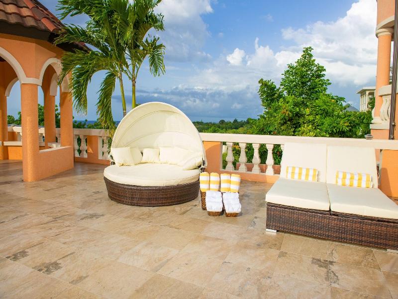 Villa Sweet Villa image