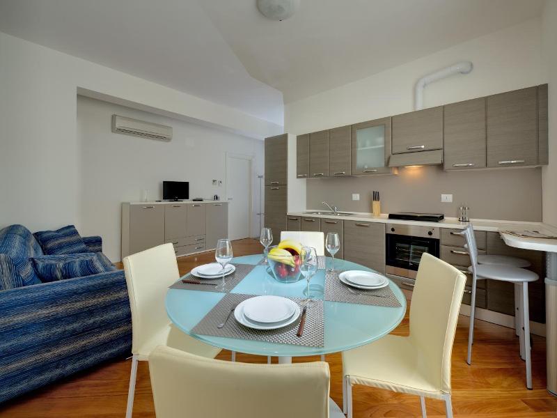 My House Apartments Cremona image