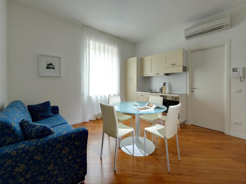 My House Apartments Cremona image