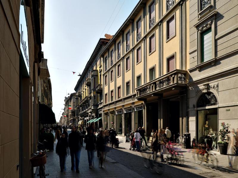 My House Apartments Cremona image