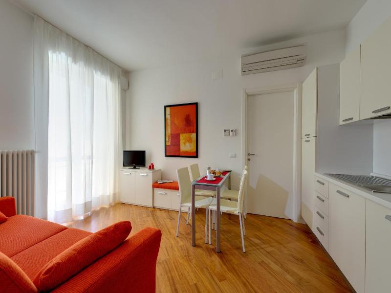 My House Apartments Cremona image