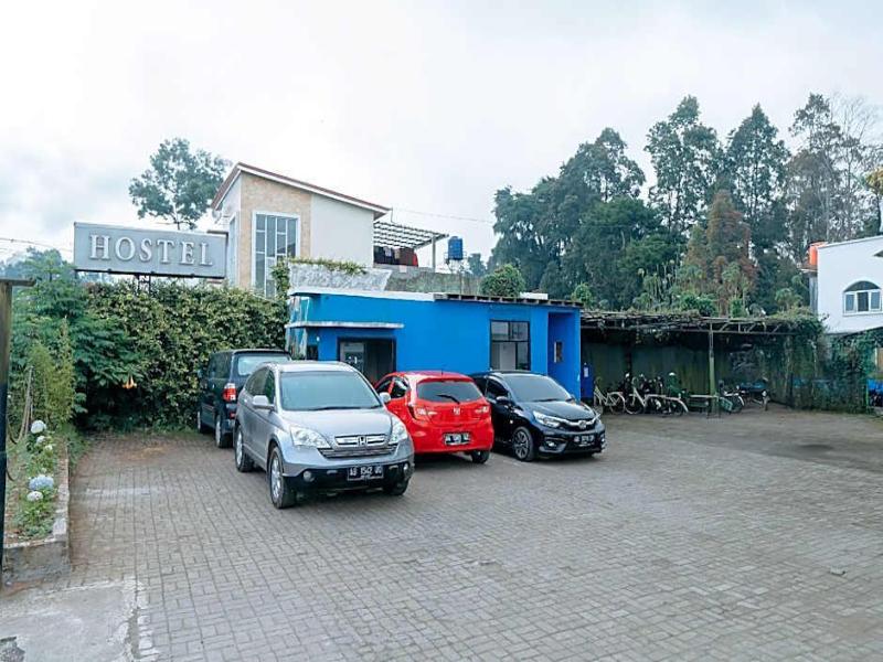 Tani Jiwo Hostel