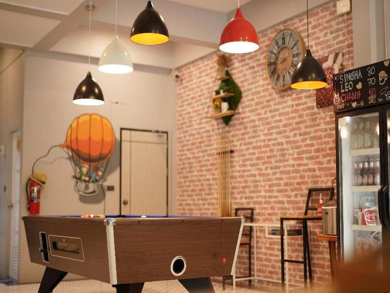 Chillax Khaosk Hostel image