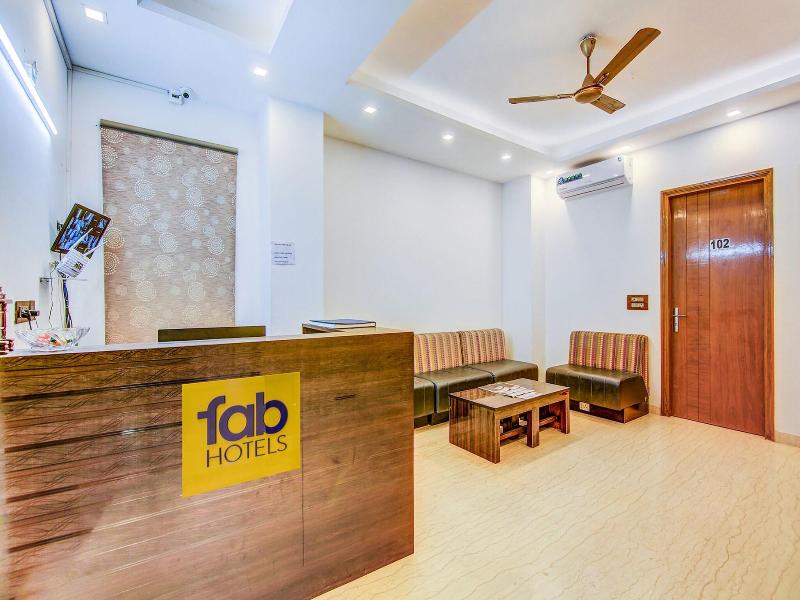 Fabhotel Floyd image