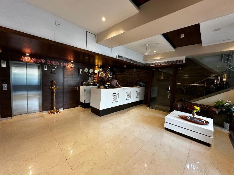South Coast Hotel image