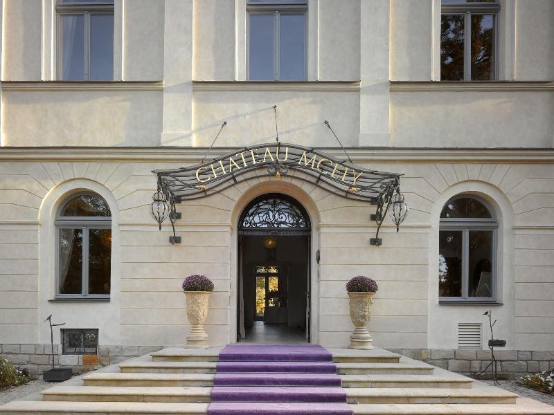Chateau Mcely Hotel image