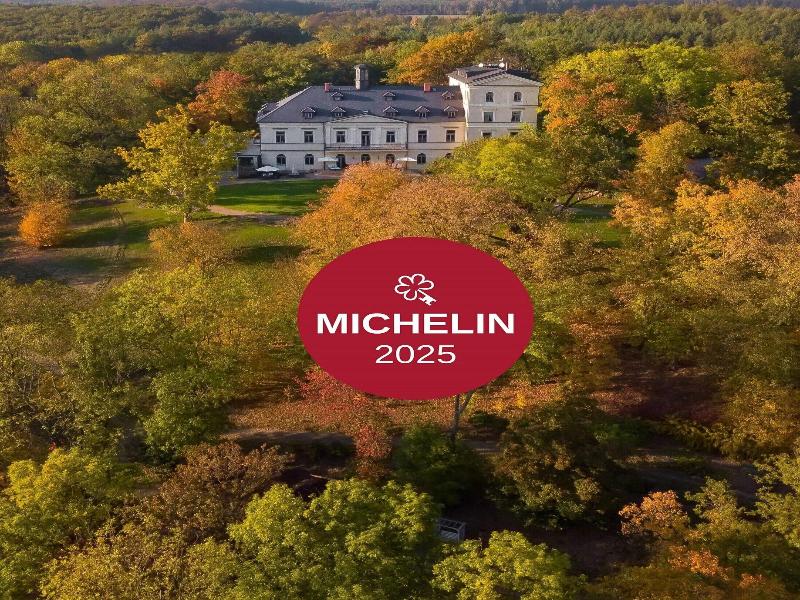 Chateau Mcely Hotel image