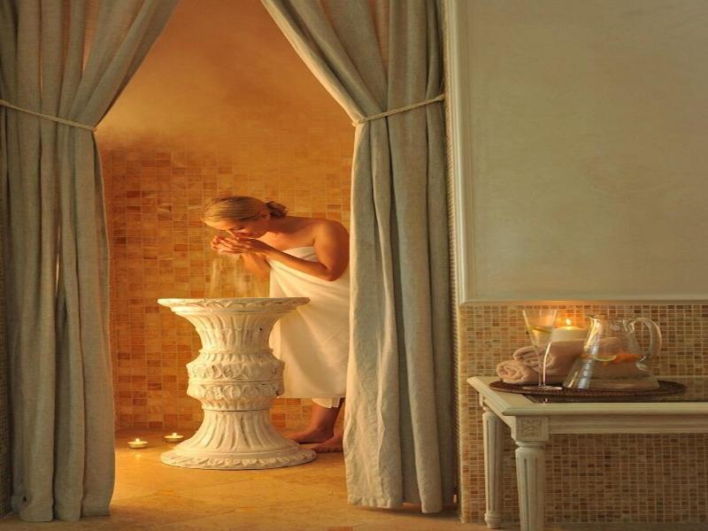 Chateau Mcely Hotel image