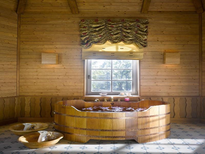 Chateau Mcely Hotel image