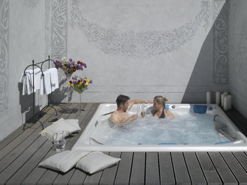 Chateau Mcely Hotel image