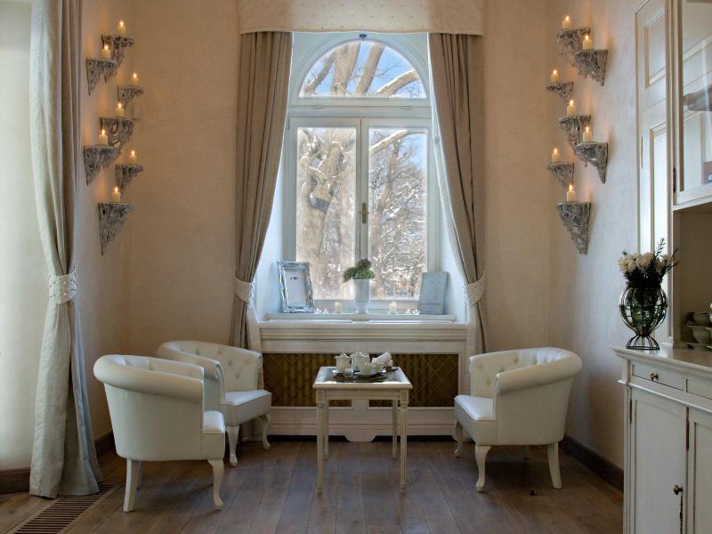 Chateau Mcely Hotel image