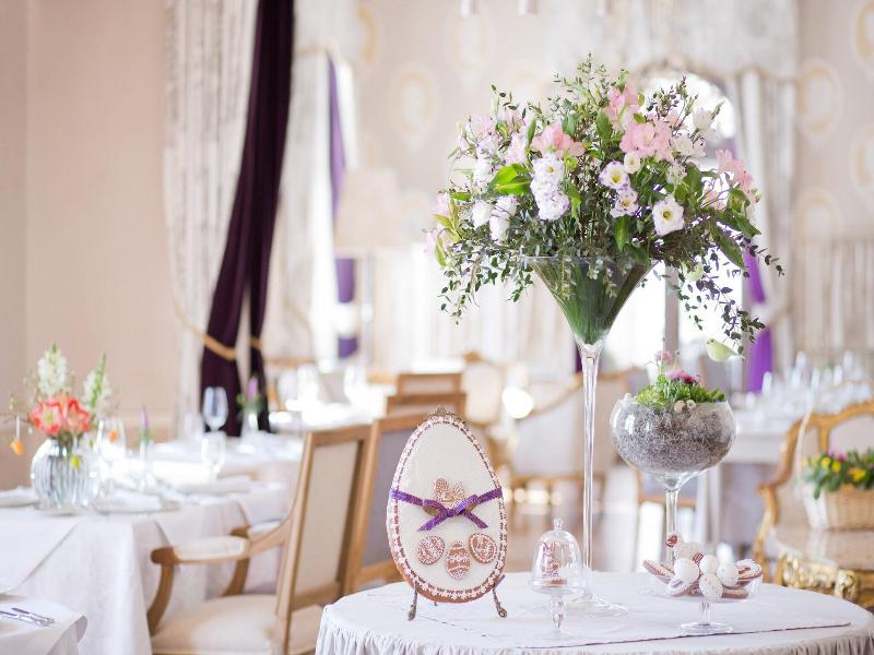 Chateau Mcely Hotel image