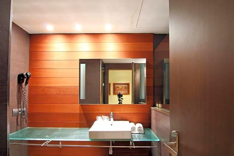 Dolcet L Hotel image
