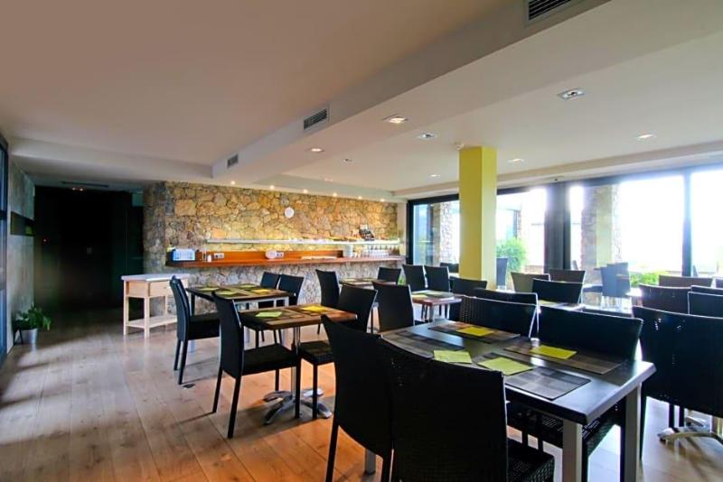 Dolcet L Hotel image