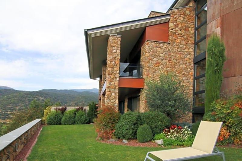 Dolcet L Hotel image