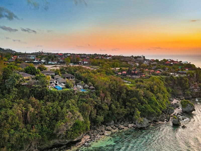 Suluban Cliff Bali Villa image