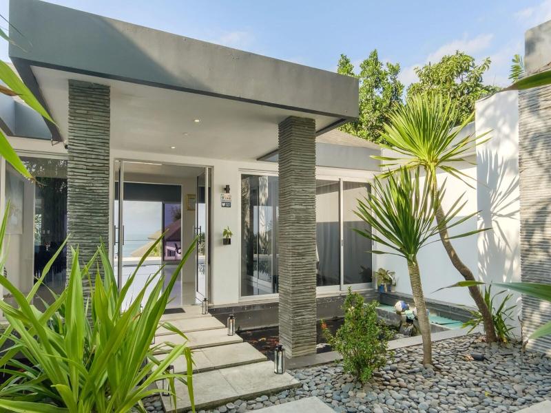 Suluban Cliff Bali Villa image