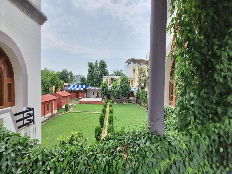 Hotel Sanctuary Resort image