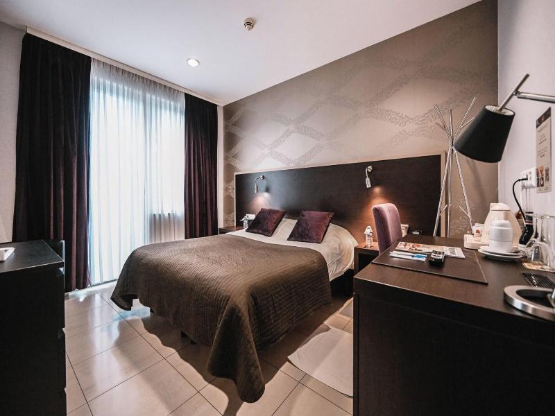 Hotel Pax image