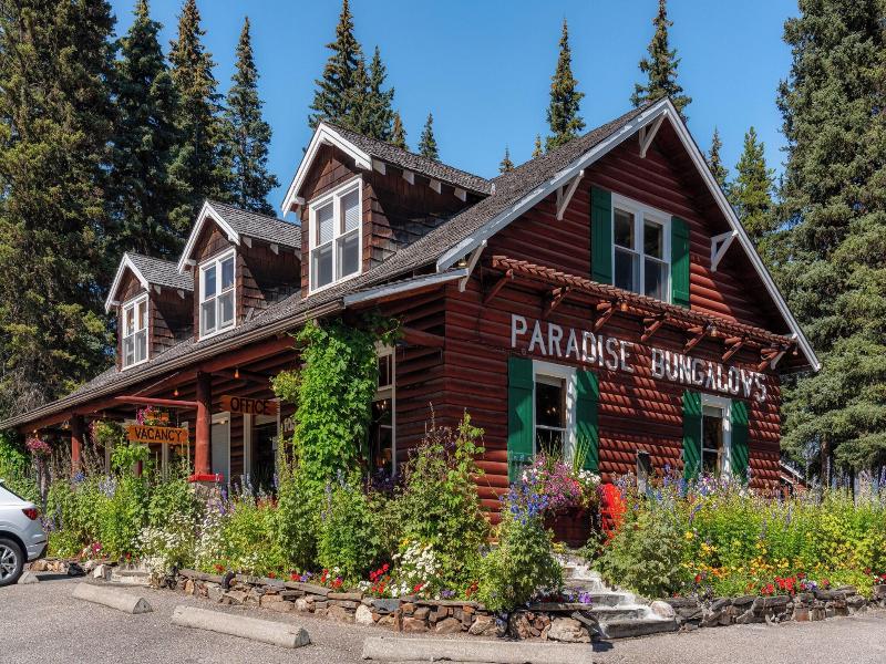 Paradise Lodge Bungalows