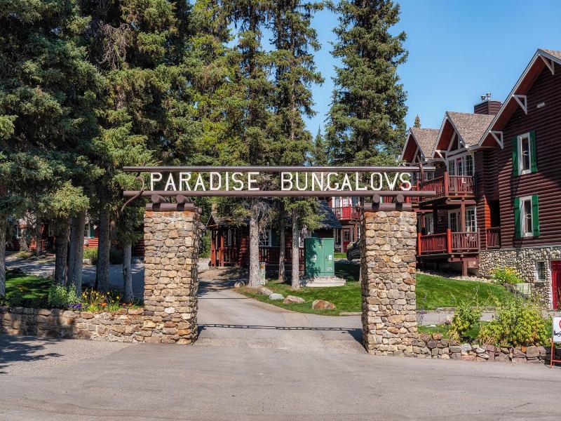 Paradise Lodge Bungalows