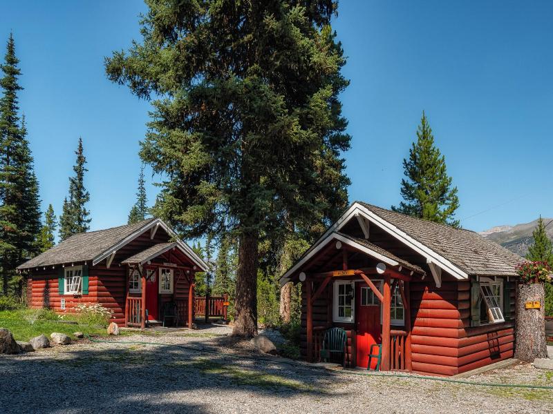 Paradise Lodge Bungalows
