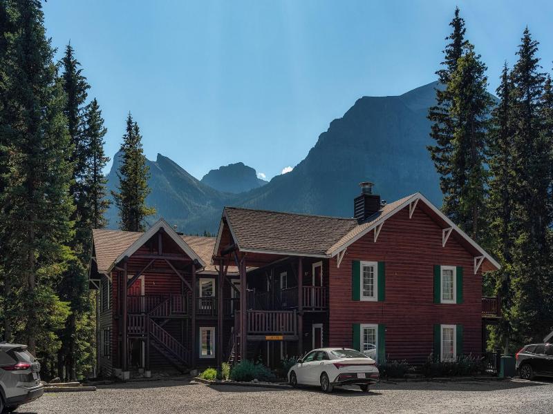 Paradise Lodge Bungalows