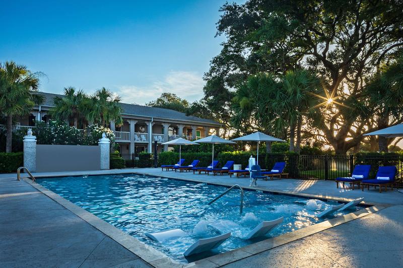 The Beachview Club image