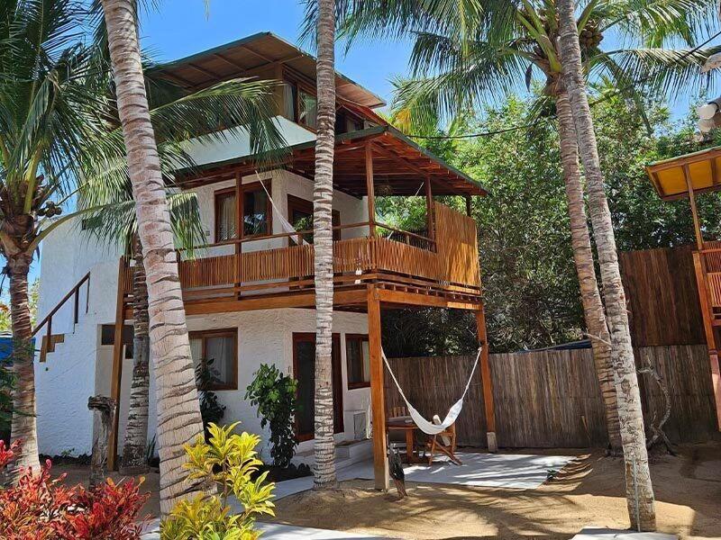 La Casa De Marita image